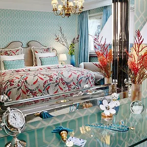 https://estherea.amsterdamhotelsnl.com